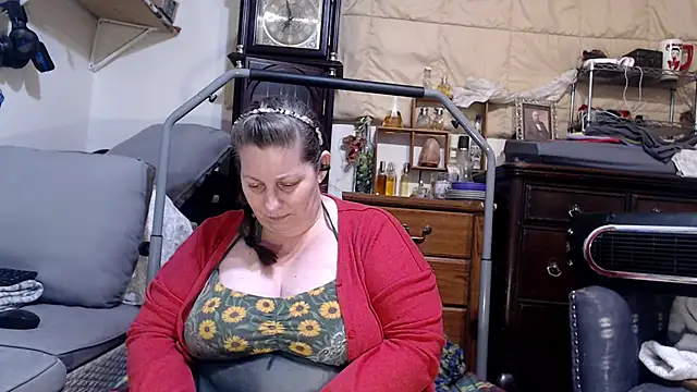 ladyscarlotta online show from 09-18-25, 07:17