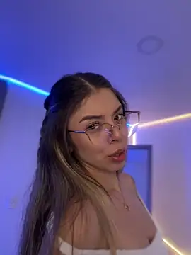 AmmyCollinsW online show from 09-26-25, 05:20