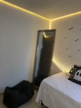 AmmyCollinsW online show from 10-30-25, 09:55