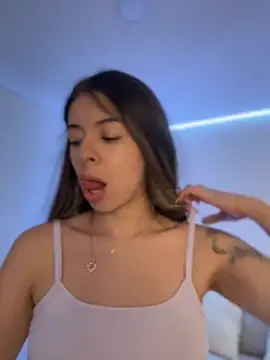 AmmyCollinsW online show from 10-11-25, 08:43