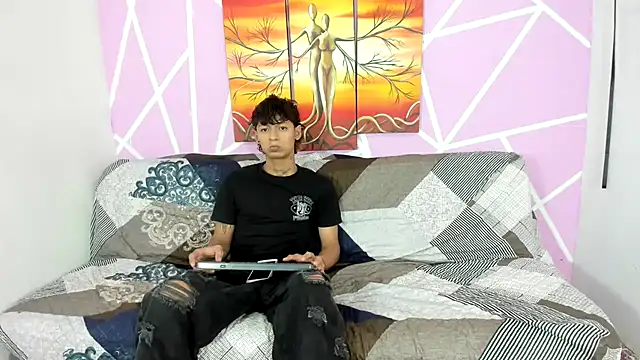 Snapshot of Fresahot2005 chatting on 01-25-25, 07:07 Fresahot2005 online show from 01-25-25, 07:07