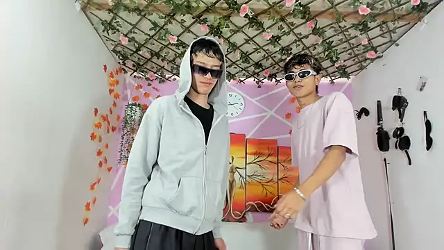 Snapshot of Fresahot2005 chatting on 03-17-25, 07:48 Fresahot2005 online show from 03-17-25, 07:48