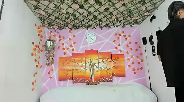 Snapshot of Fresahot2005 chatting on 03-06-25, 08:27 Fresahot2005 online show from 03-06-25, 08:27