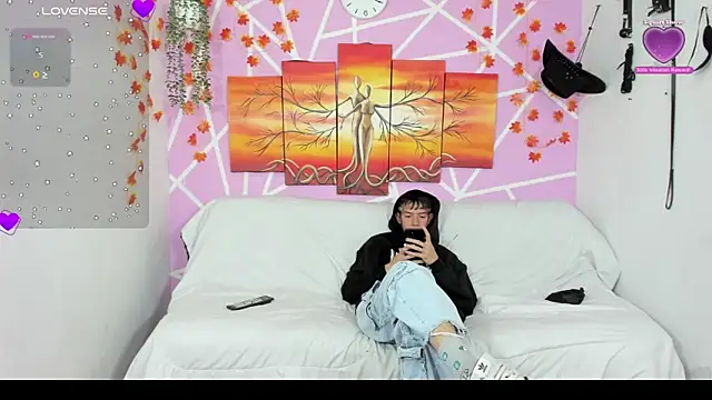 Snapshot of Fresahot2005 chatting on 03-21-25, 07:24 Fresahot2005 online show from 03-21-25, 07:24