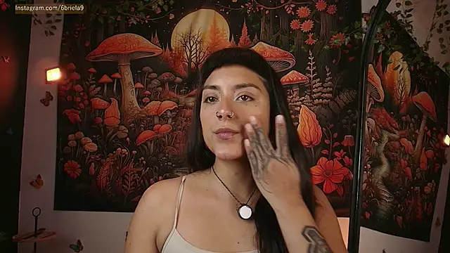 6Briela9  online show from 04-28-26, 11:20