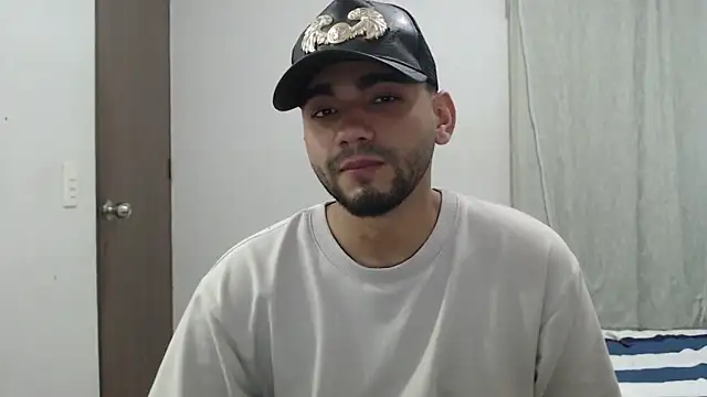 Snapshot of Dante_Damare chatting on 10-15-25, 10:51 Dante Damare online show from 10-15-25, 10:51
