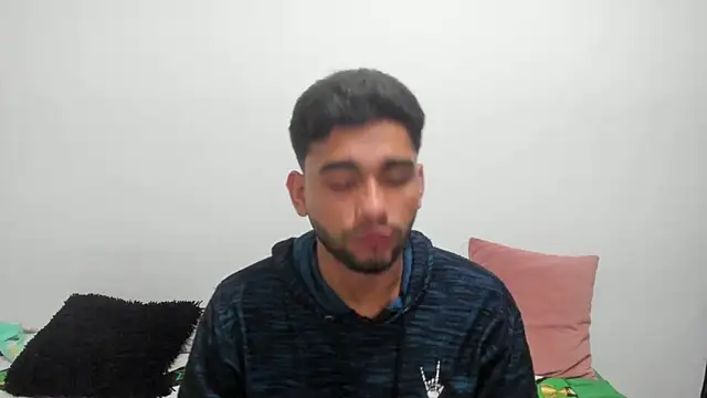 Snapshot of Dante_Damare chatting on 12-22-24, 04:50 Dante Damare online show from 12-22-24, 04:50
