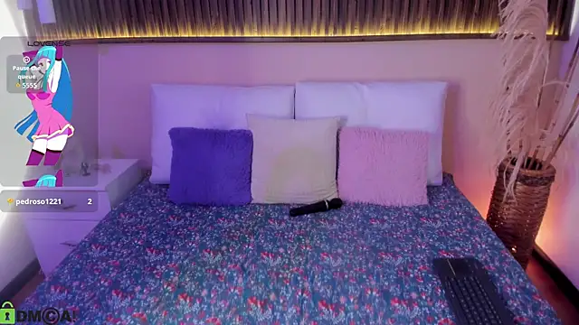 Liz grey  online show from 04-19-26, 02:12