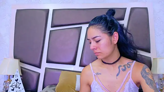 NicoleEsposito online show from 05-07-26, 12:41