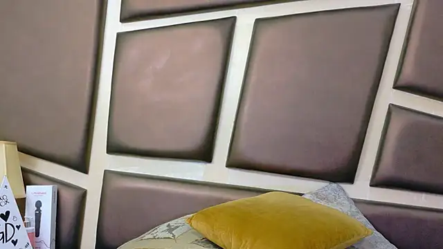 NicoleEsposito online show from 06-10-26, 01:12