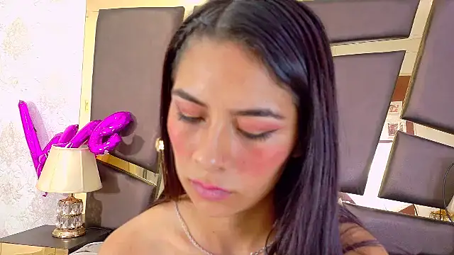 Snapshot of NicoleEsposito chatting on 03-22-25, 10:17 NicoleEsposito online show from 03-22-25, 10:17