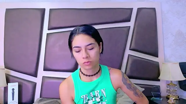 NicoleEsposito online show from 06-18-26, 01:49
