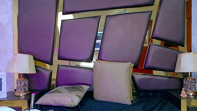 NicoleEsposito online show from 02-12-26, 12:49