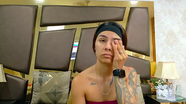 NicoleEsposito online show from 01-09-26, 12:45