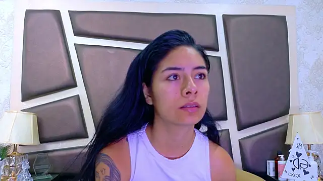 NicoleEsposito online show from 04-27-26, 12:47