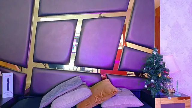 NicoleEsposito online show from 12-20-25, 12:41