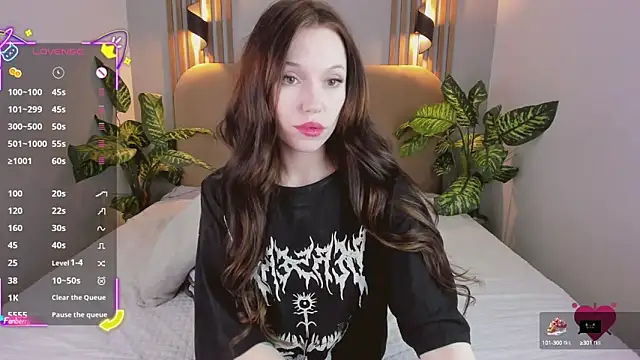 Snapshot of NikkiMiltons chatting on 09-09-25, 12:25 NikkiMiltons online show from 09-09-25, 12:25