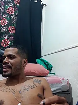 Srdan28 online show from 04-17-26, 04:04