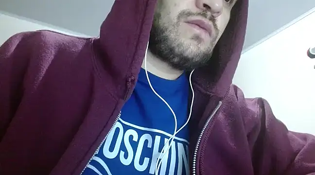 camiloking1720 online show from 03-10-25, 04:28