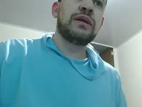 camiloking1720 online show from 02-25-25, 01:09