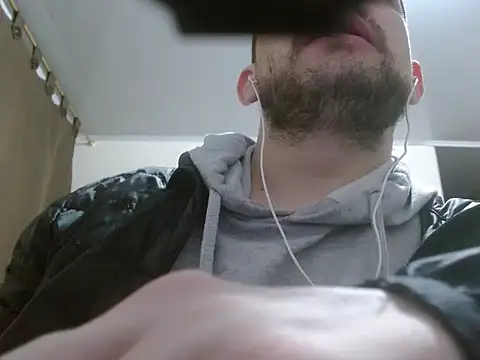 camiloking1720 online show from 11-24-25, 08:31