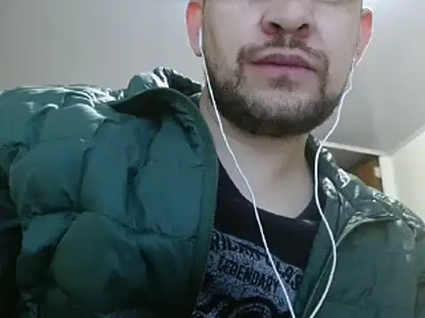 camiloking1720 online show from 02-28-25, 04:10