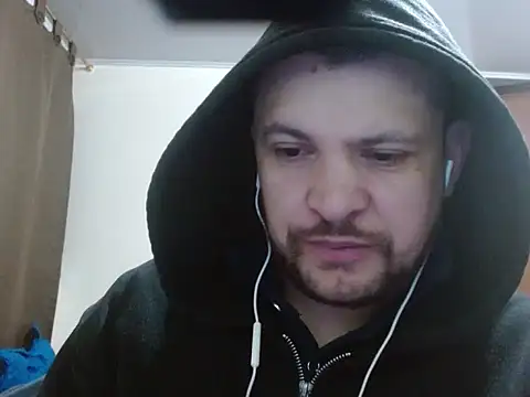 camiloking1720 online show from 04-09-26, 02:12