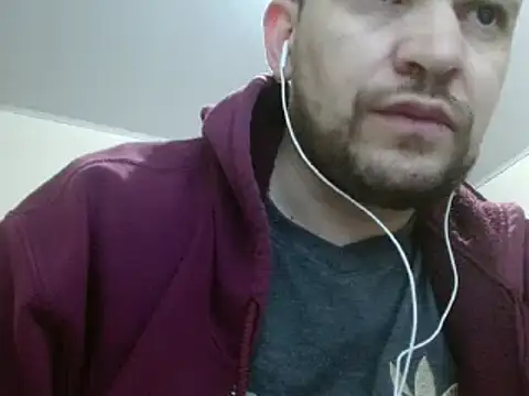 camiloking1720 online show from 02-26-25, 06:19