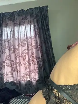 cardibabe online show from 11-10-25, 02:33