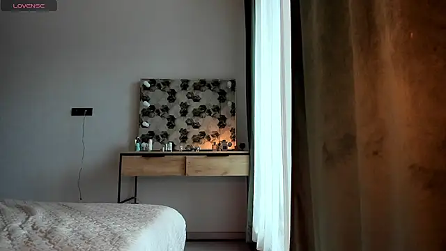 Selena Rase online show from 11-05-25, 05:10