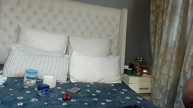 Carocurvy online show from 07-16-26, 05:37