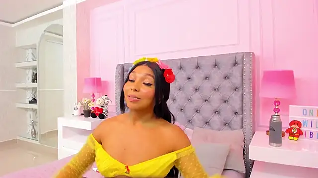 HaileeRoberts online show from 03-03-25, 03:43