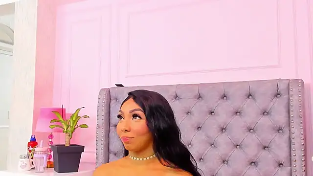 HaileeRoberts online show from 02-03-26, 12:21