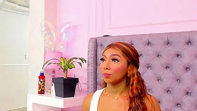 Snapshot of HaileeRoberts chatting on 03-16-26, 12:31 HaileeRoberts online show from 03-16-26, 12:31