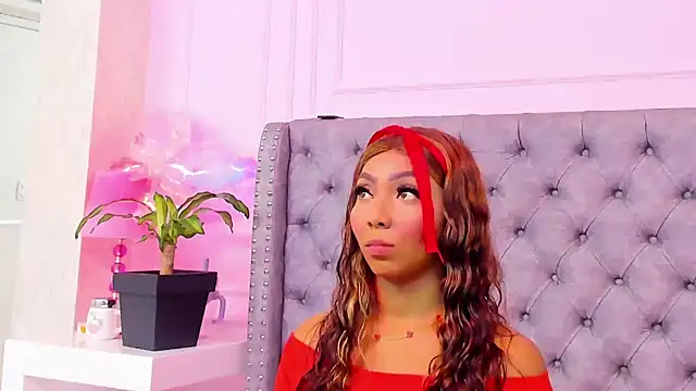 Snapshot of HaileeRoberts chatting on 03-15-26, 01:07 HaileeRoberts online show from 03-15-26, 01:07