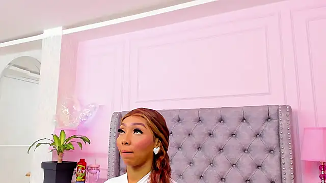 Snapshot of HaileeRoberts chatting on 03-28-26, 12:17 HaileeRoberts online show from 03-28-26, 12:17