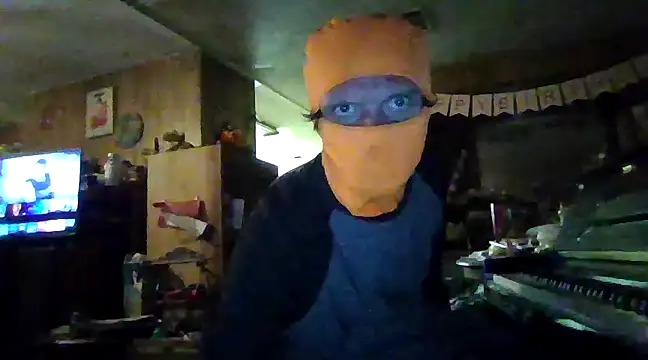 luke thighwalker2469 online show from 01-12-25, 05:56