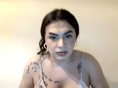 Dulce hot 23  online show from 05-27-26, 09:33