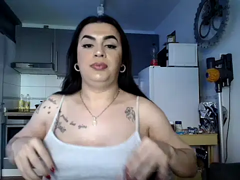 Dulce hot 23  online show from 05-19-26, 02:46