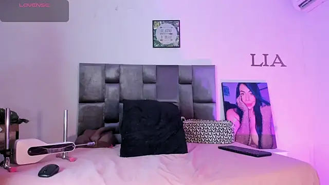 Lia johnsonn online show from 04-16-26, 11:33