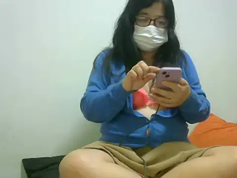 Snapshot of ryoko6681 chatting on 02-18-25, 01:44 ryoko6681 online show from 02-18-25, 01:44