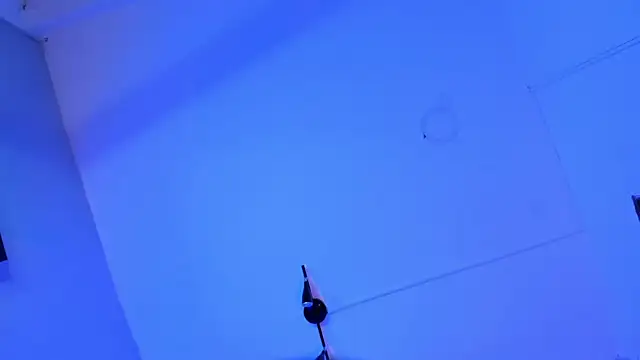 ALICEPOIXXXON online show from 10-11-25, 10:00