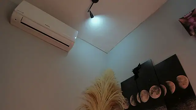 ALICEPOIXXXON online show from 01-09-26, 06:53