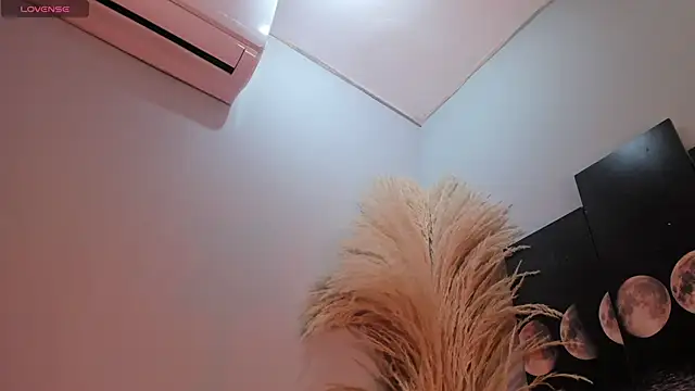 ALICEPOIXXXON online show from 12-05-25, 03:27