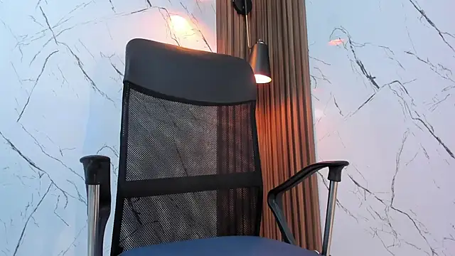 antony bigdick  online show from 11-18-25, 01:10