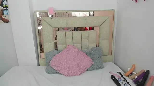 melody bonnet online show from 02-09-25, 10:00