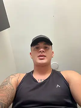 Snapshot of Cristopher_strong chatting on 04-23-26, 02:19 Cristopher strong online show from 04-23-26, 02:19