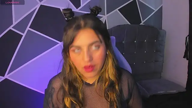 alyssa magiic online show from 04-28-26, 06:12