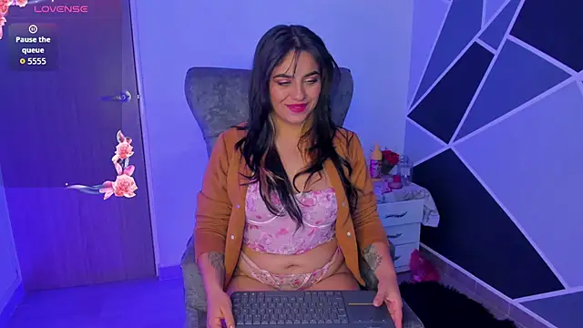 alyssa magiic online show from 03-12-26, 06:01