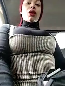 Snapshot of IamAlana_ chatting on 02-25-25, 02:37 IamAlana online show from 02-25-25, 02:37